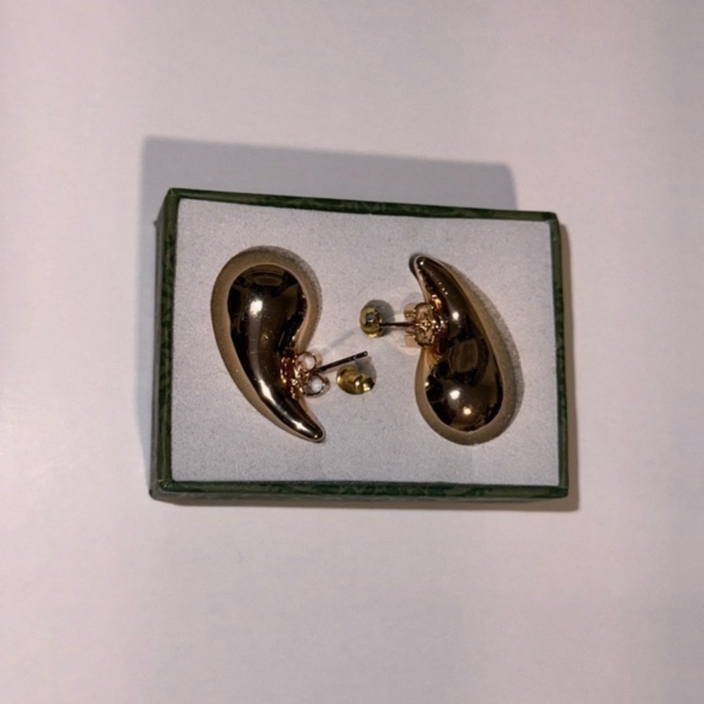 NWOT, Chunky Gold‎ Earrings, Lightweight, Water-drop, Hollow Open Hoops, - Picture 3 of 5
